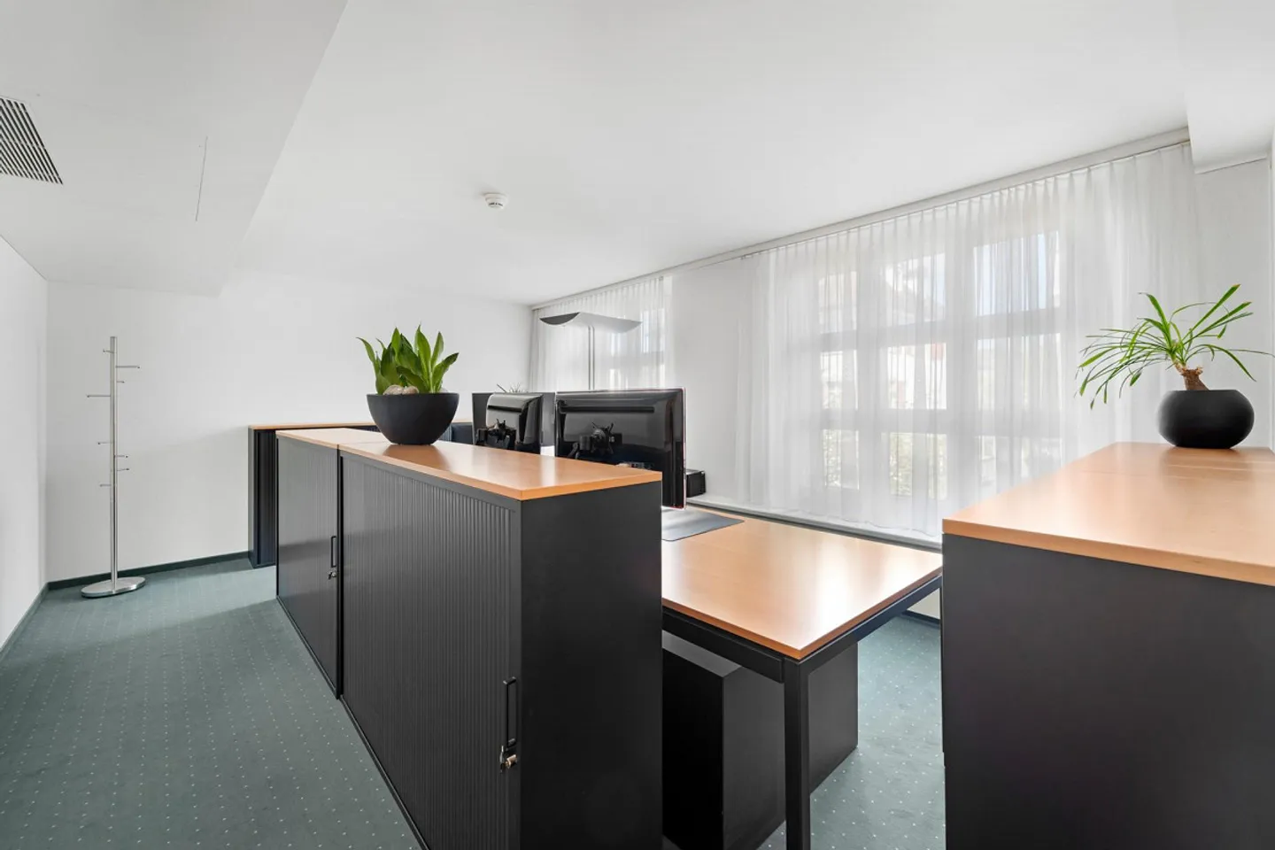 Versatile commercial spaces in prime location in Wil! - Photo 14 of 23