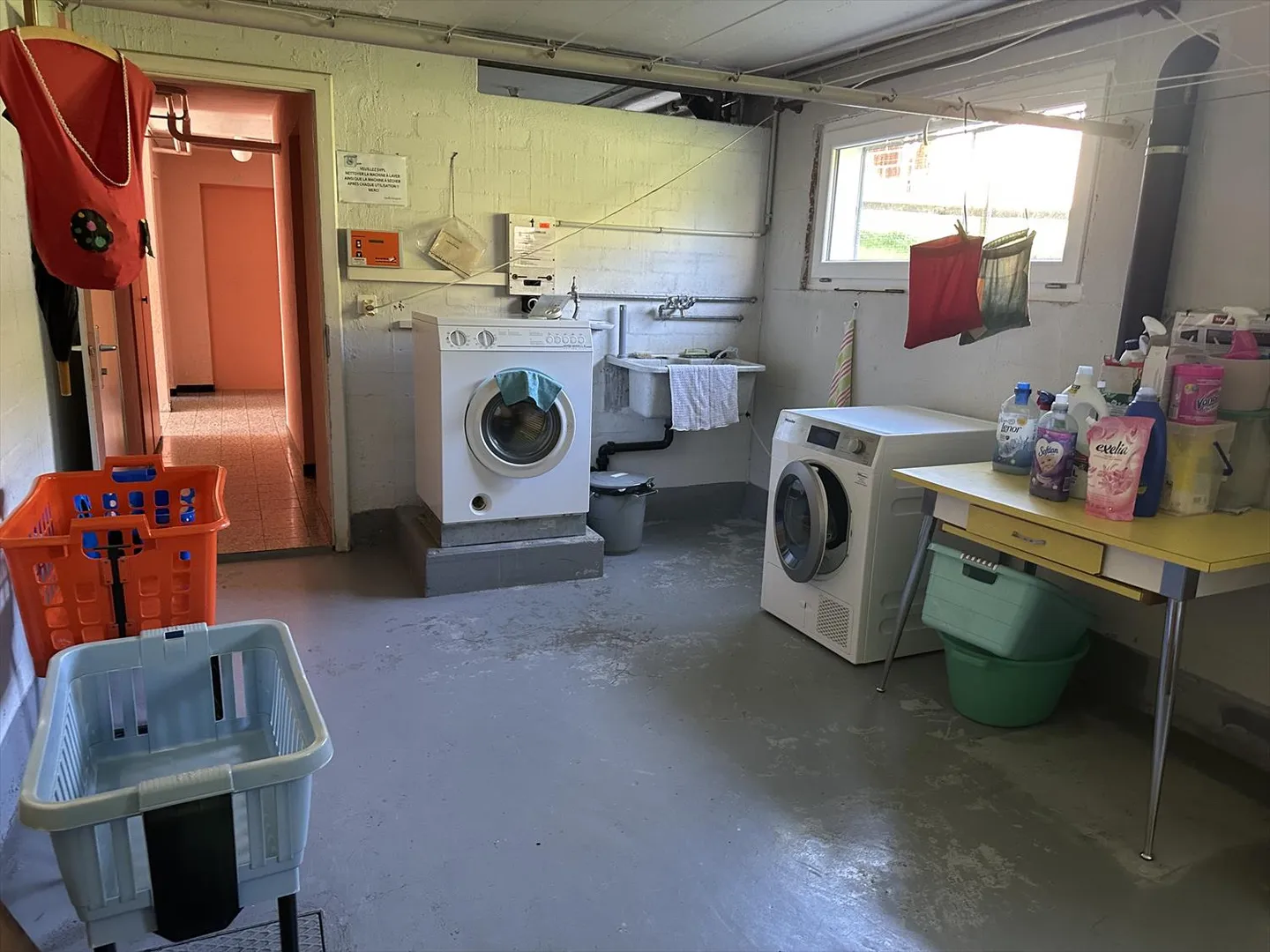 Appartement rénové au dernier étage - Photo 18 sur 23