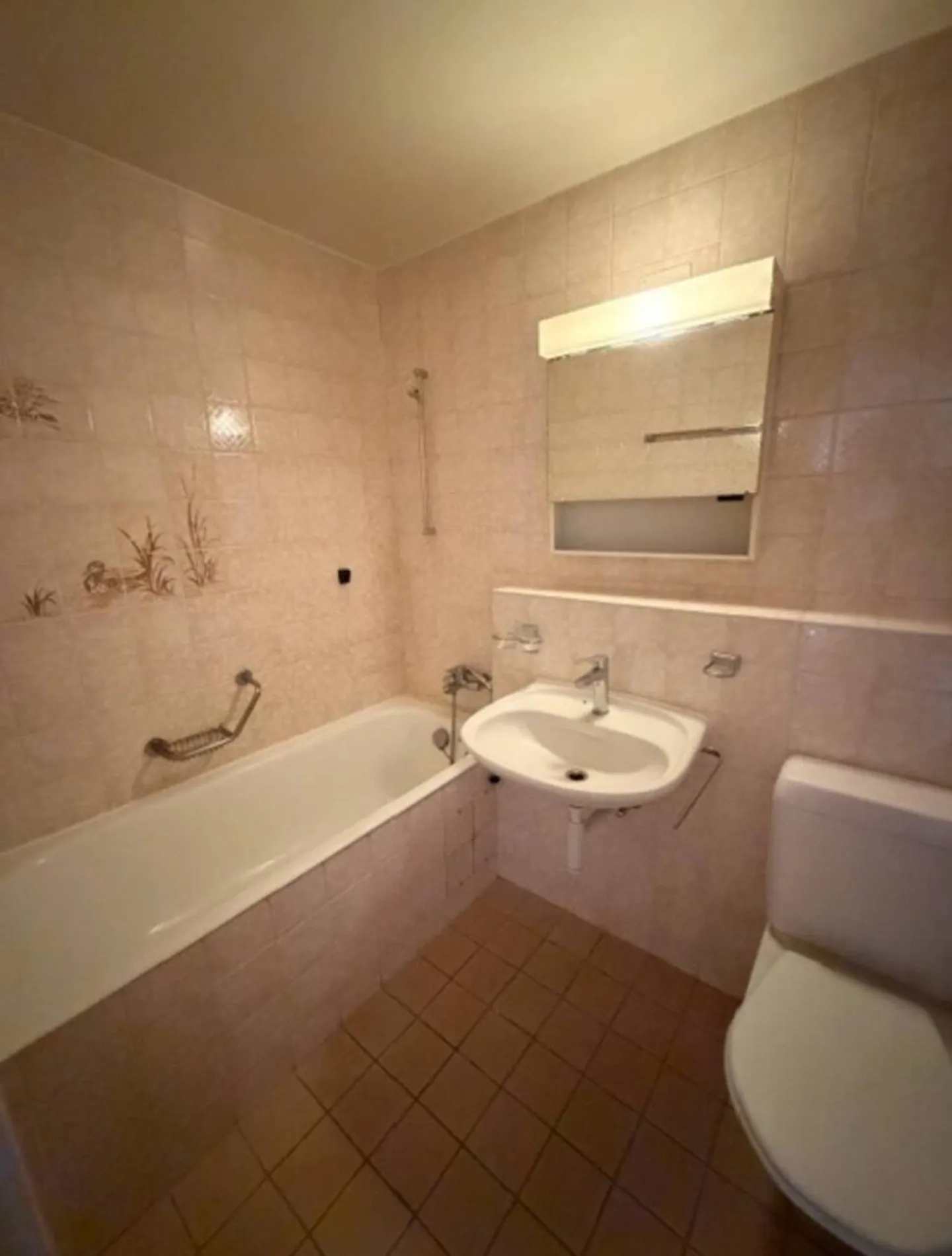 3,5-Zimmer-Wohnung Schönes Dachgeschoss im 5. Stock - Foto 4 von 4