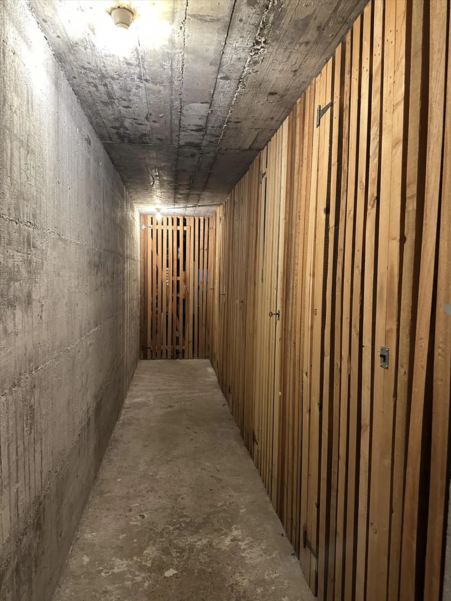 Appartement rénové au dernier étage - Photo 21 sur 23