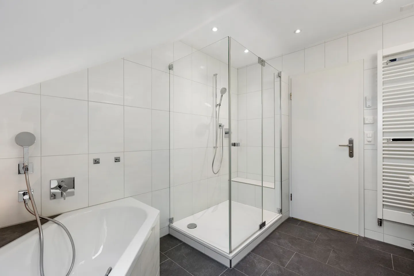 Maison familiale spacieuse avec vue - Photo 5 sur 6