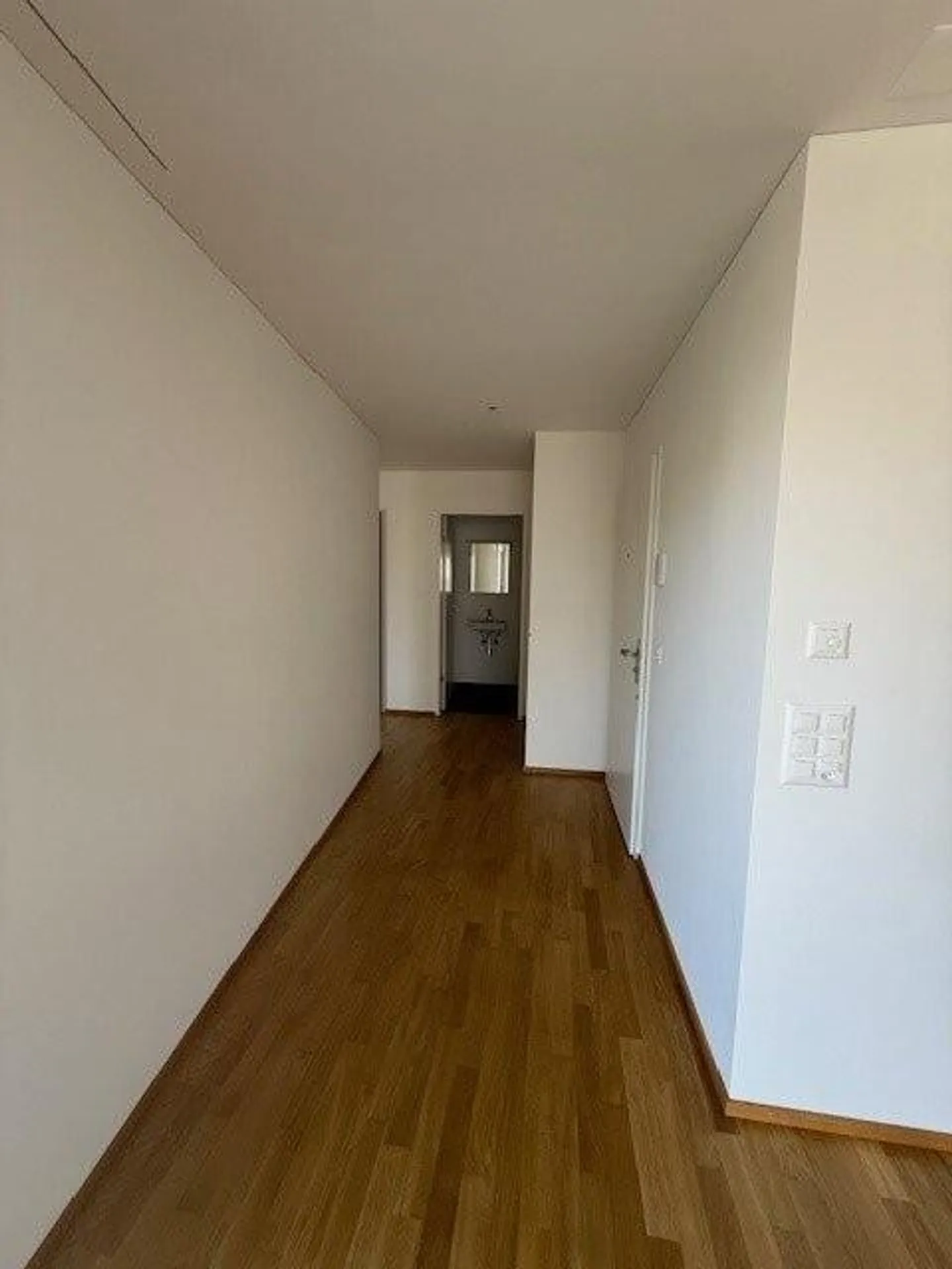 Moderne 3.5-Zimmer-Attikawohnung mit grosser Terrasse - Photo 2 of 11