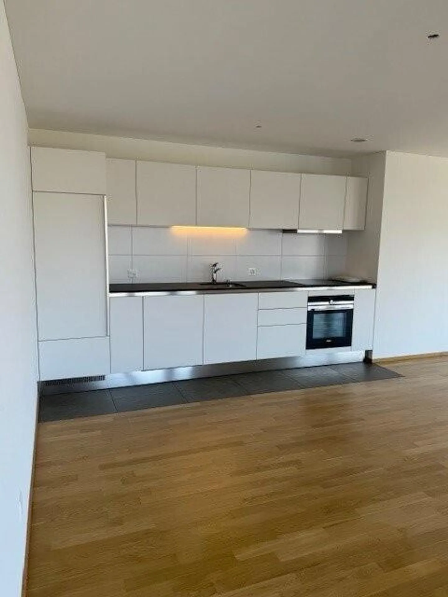 Moderne 3.5-Zimmer-Attikawohnung mit grosser Terrasse - Photo 3 of 11
