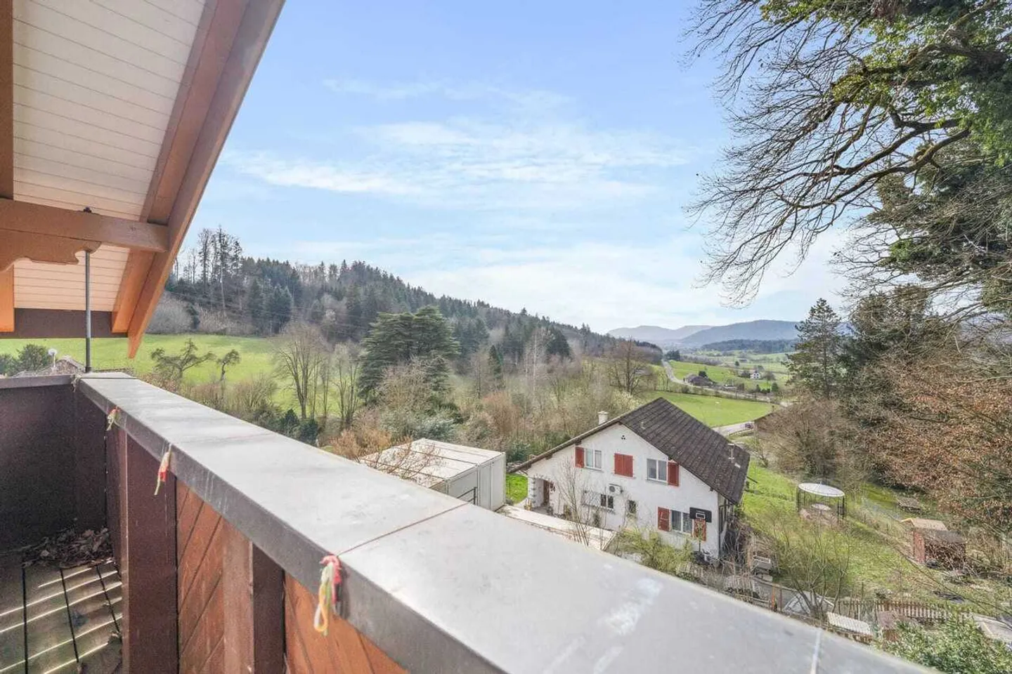 Maison multifamiliale entièrement louée à Safenwil avec terrain constructible supplémentaire et études de projet passionnantes - Photo 10 sur 13