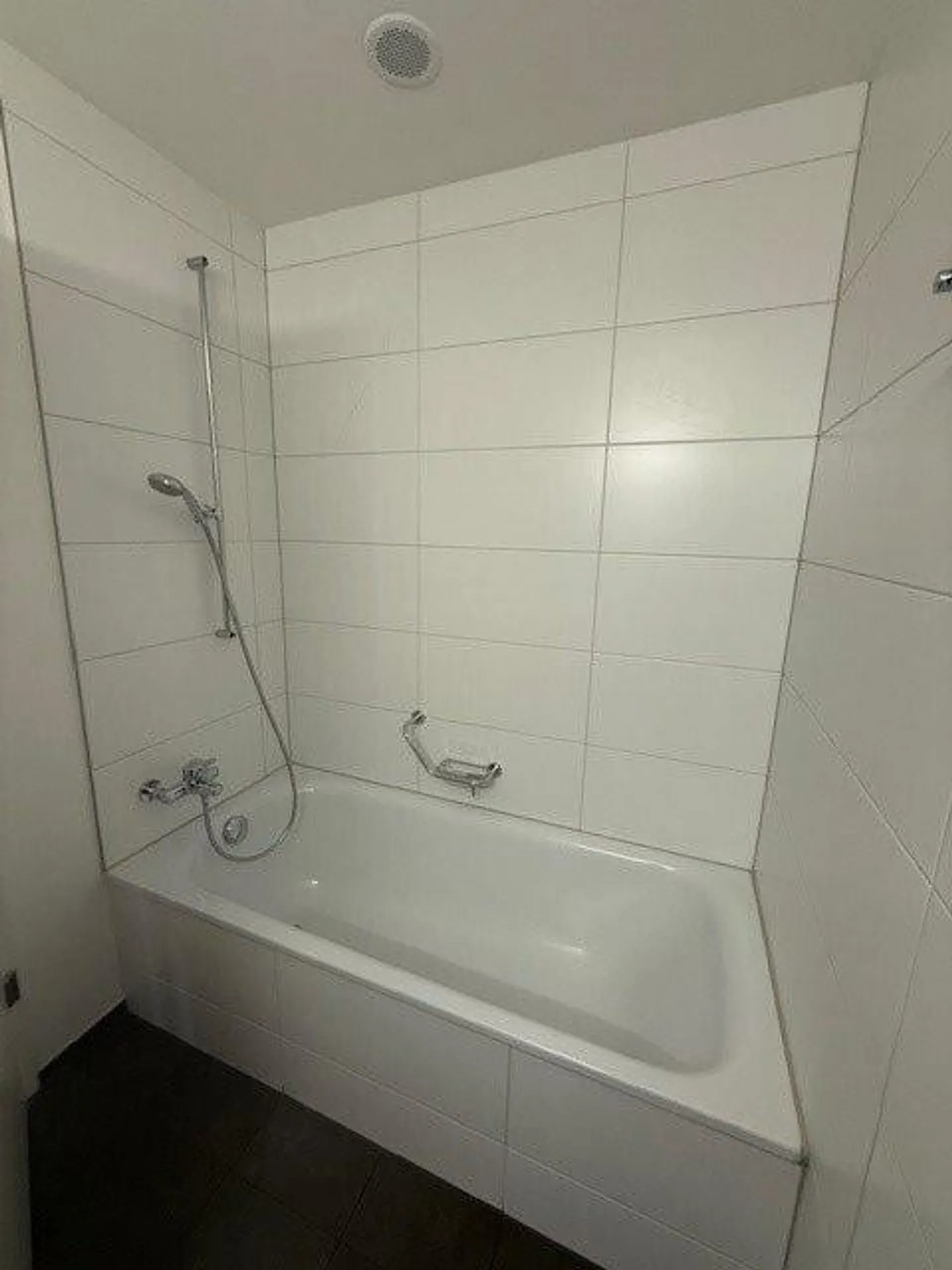 Moderne 3.5-Zimmer-Attikawohnung mit grosser Terrasse - Photo 8 of 11