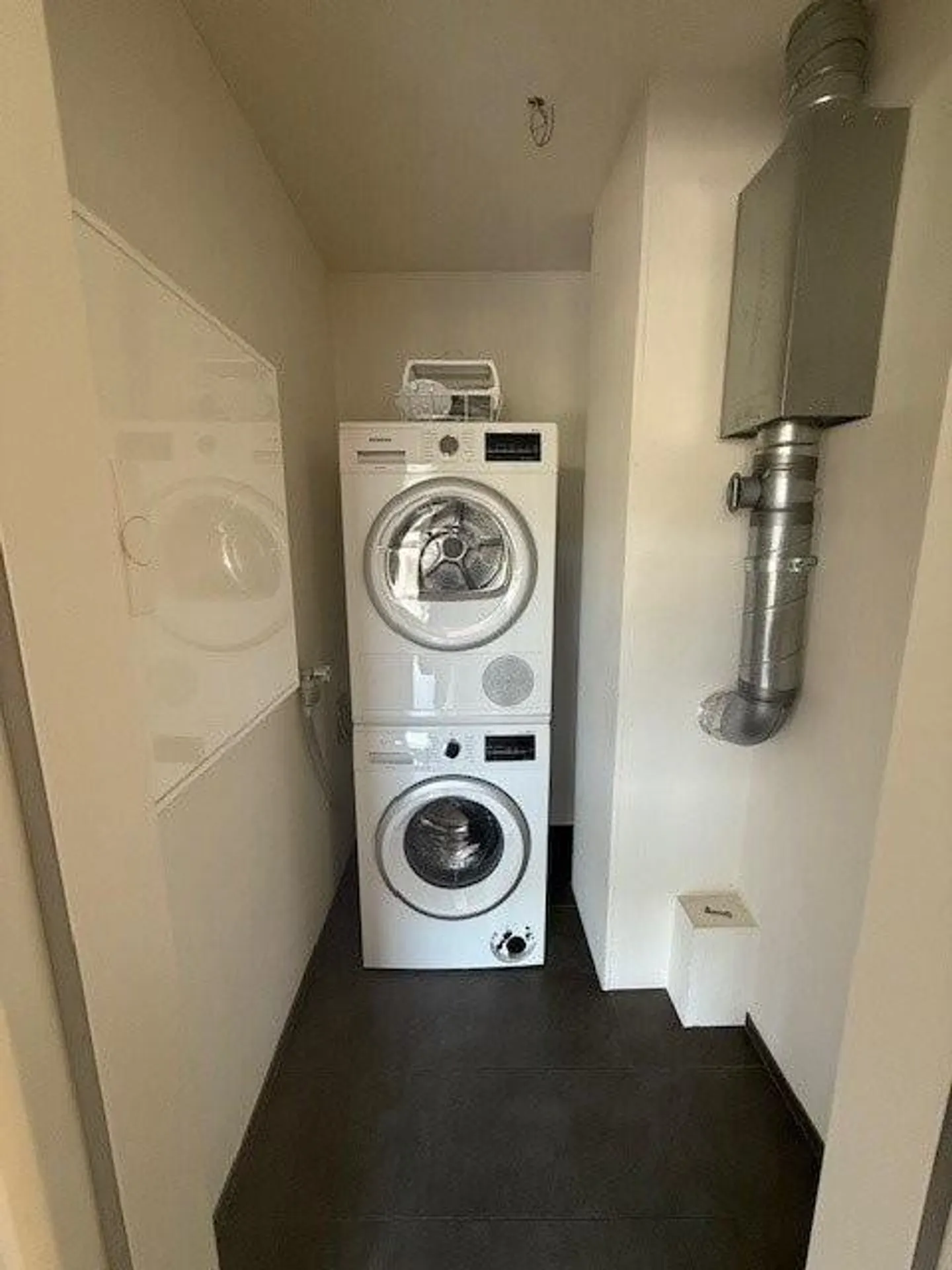 Moderne 3.5-Zimmer-Attikawohnung mit grosser Terrasse - Photo 9 of 11