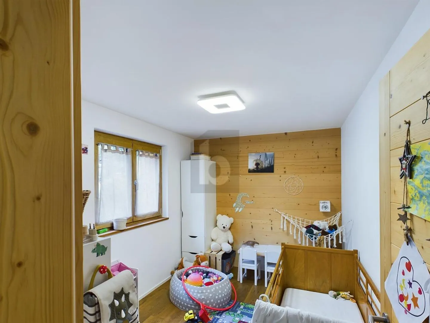 IN RESIDENZA PRINCIPALE, CON GRANDE BALCONE - Foto 3 di 5