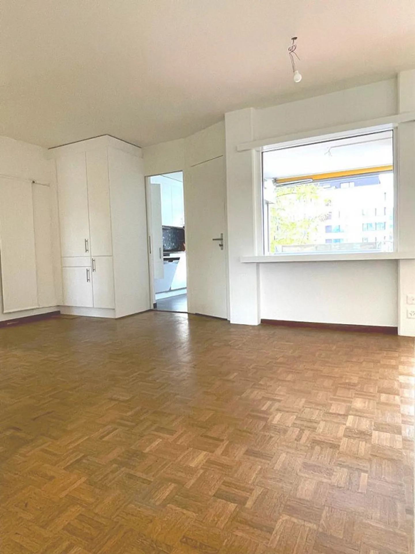 Grosszügige Wohnung mit fantastischer Aussicht - Foto 3 von 12