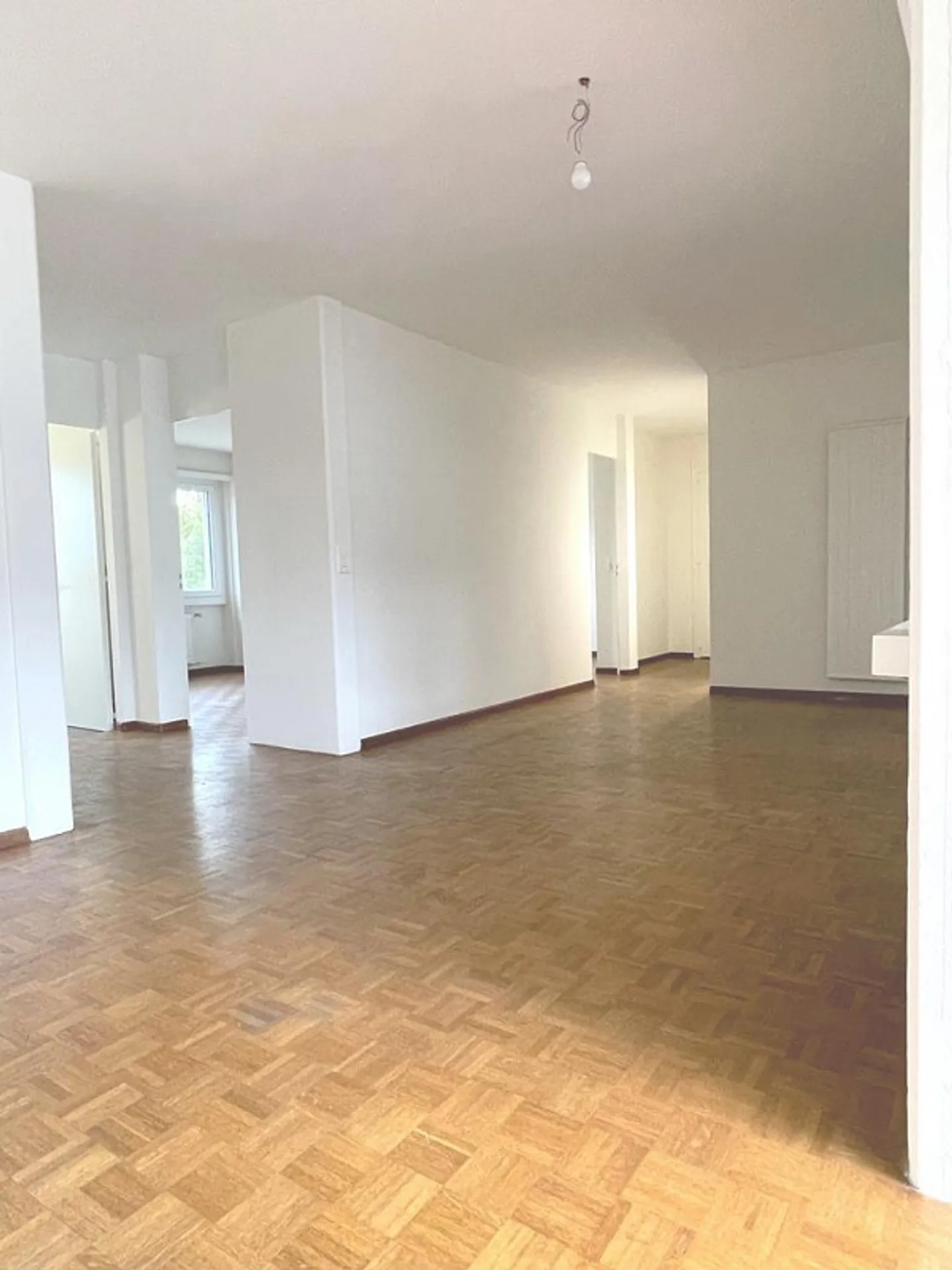 Grosszügige Wohnung mit fantastischer Aussicht - Foto 4 von 12