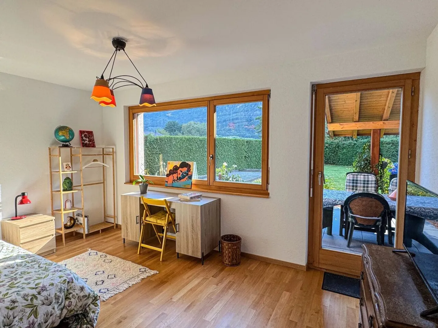 Charmante Villa mit Garten - Foto 6 von 13