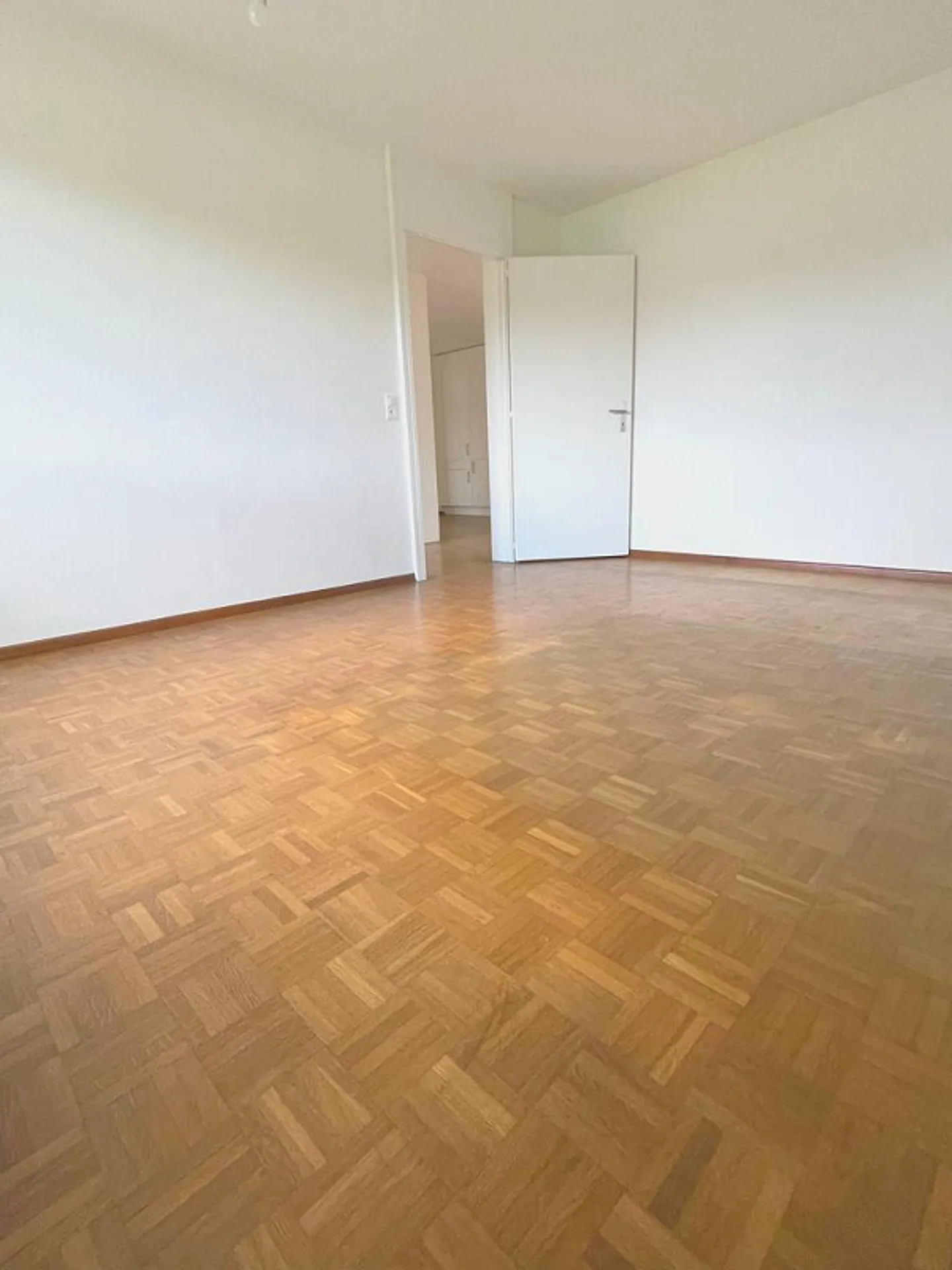 Grosszügige Wohnung mit fantastischer Aussicht - Foto 9 von 12