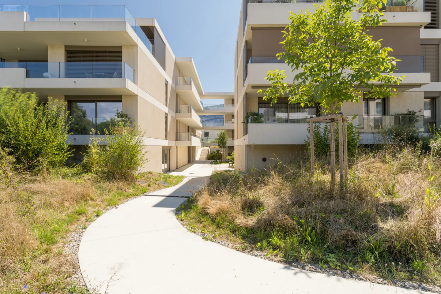 Außergewöhnliche Wohnung zwischen Natur und zeitgenössischer Eleganz - Foto 8 von 8