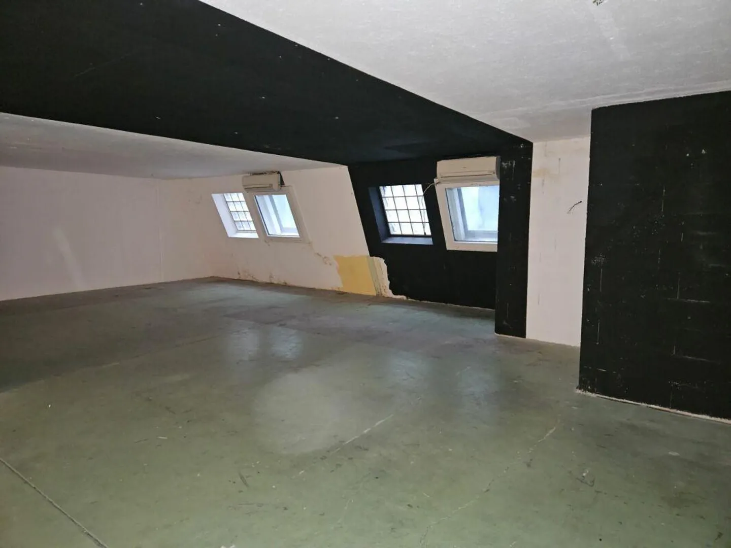 Lagerraum, 179m2 - Foto 1 von 4