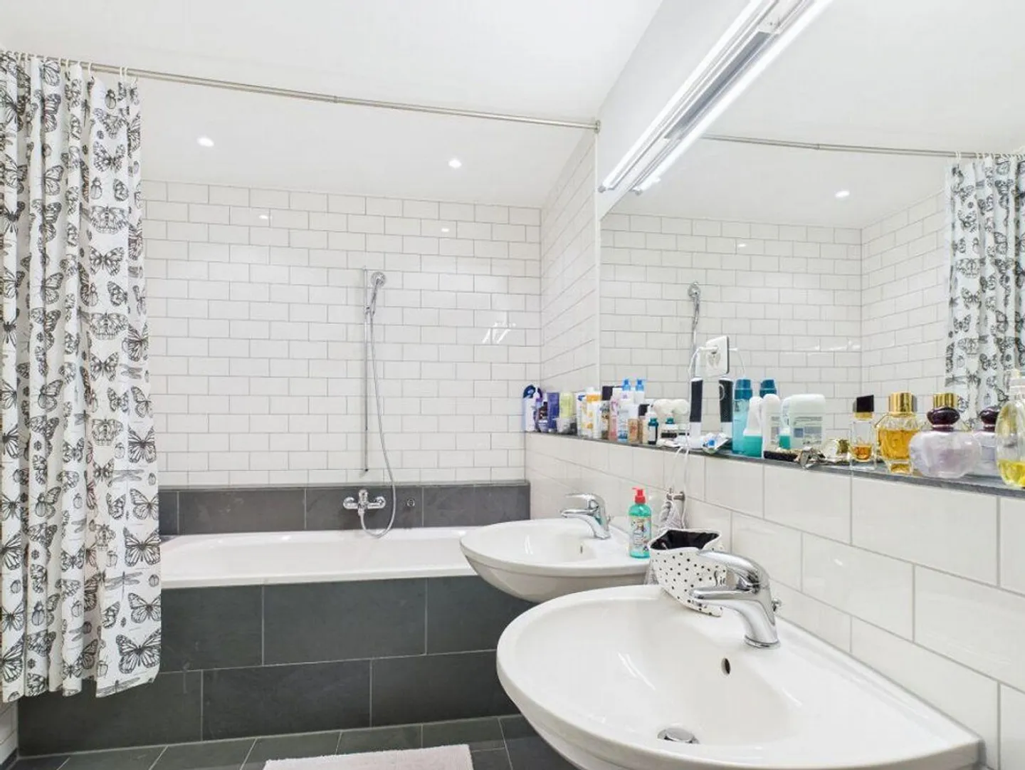 Appartamento familiare di 6 stanze con grande giardino - Foto 7 di 12