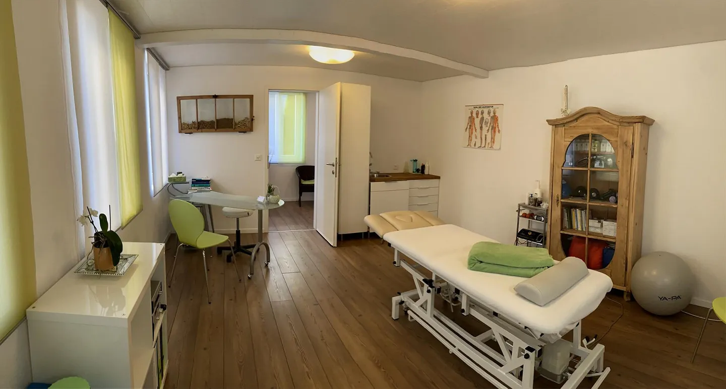 Residential building with commercial space - Photo 2 of 19