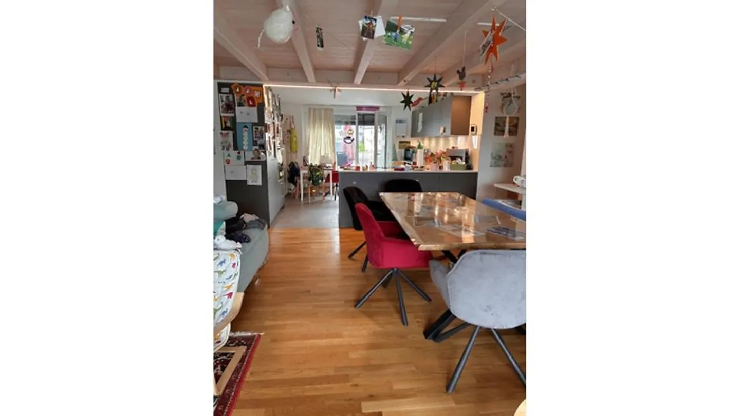 Charmante Wohnung mit Seeblick - Foto 3 von 10