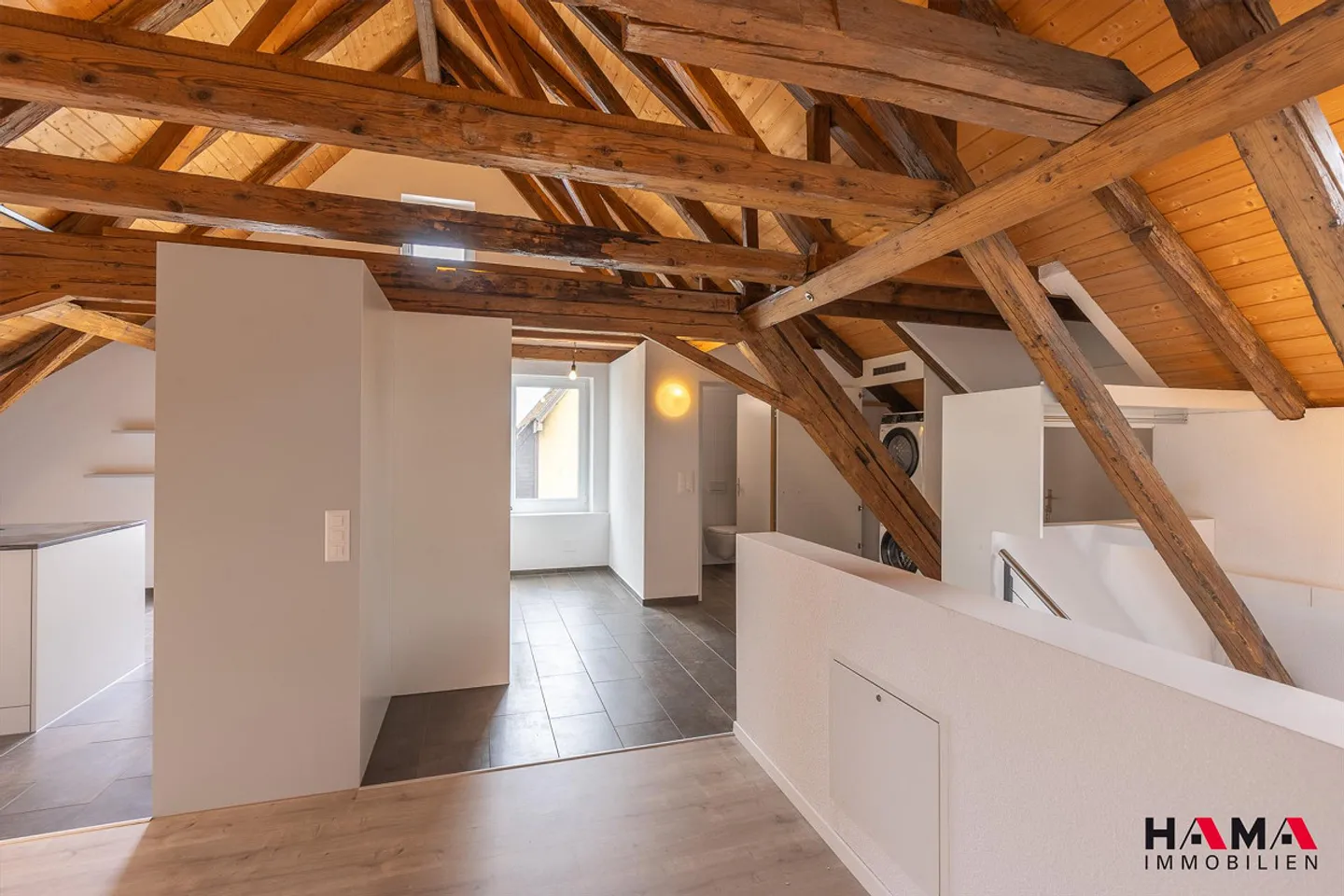 First Rental Loft Apartment 178 m² - Photo 4 of 13