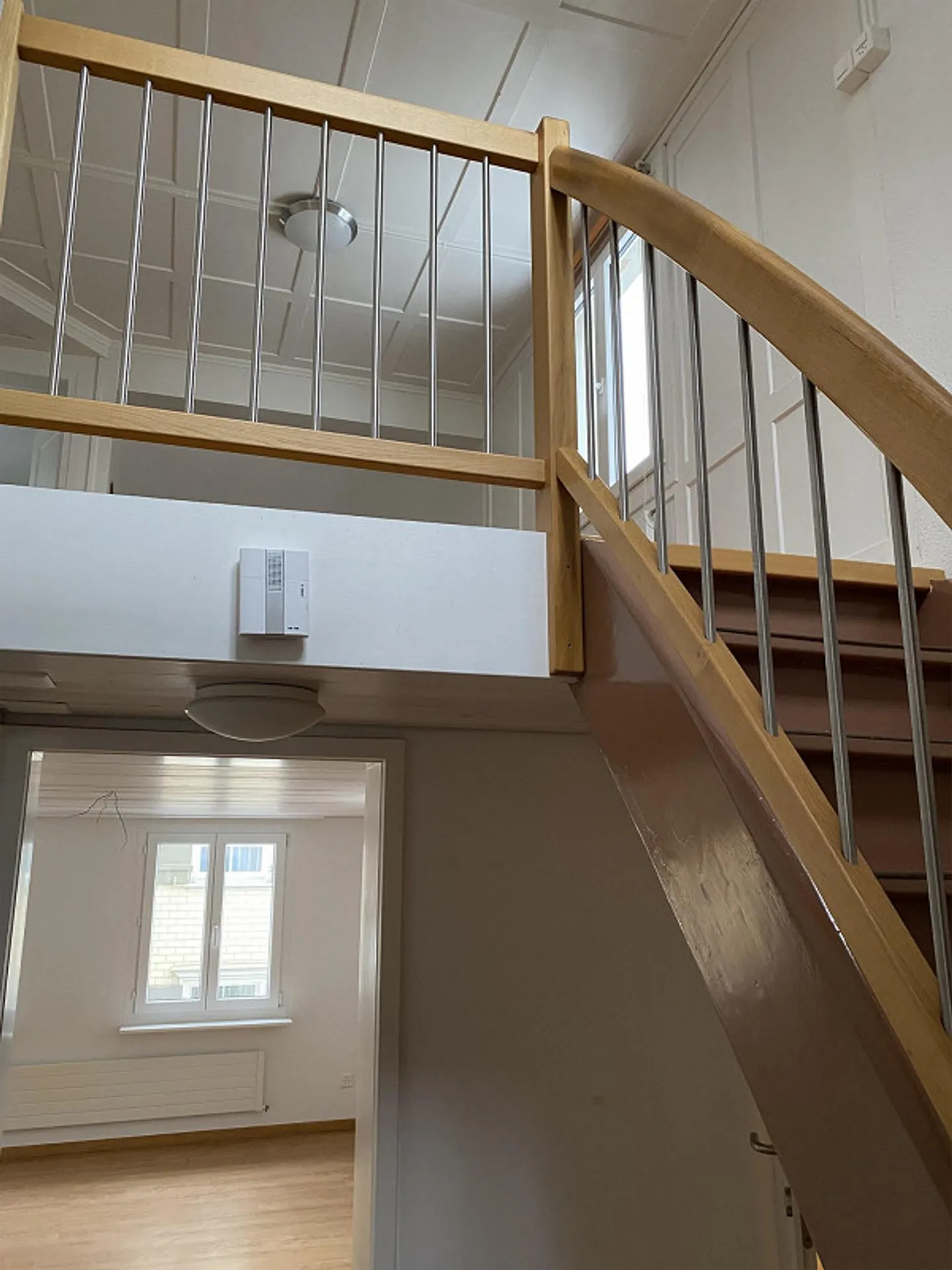 Residential building with commercial space - Photo 11 of 19