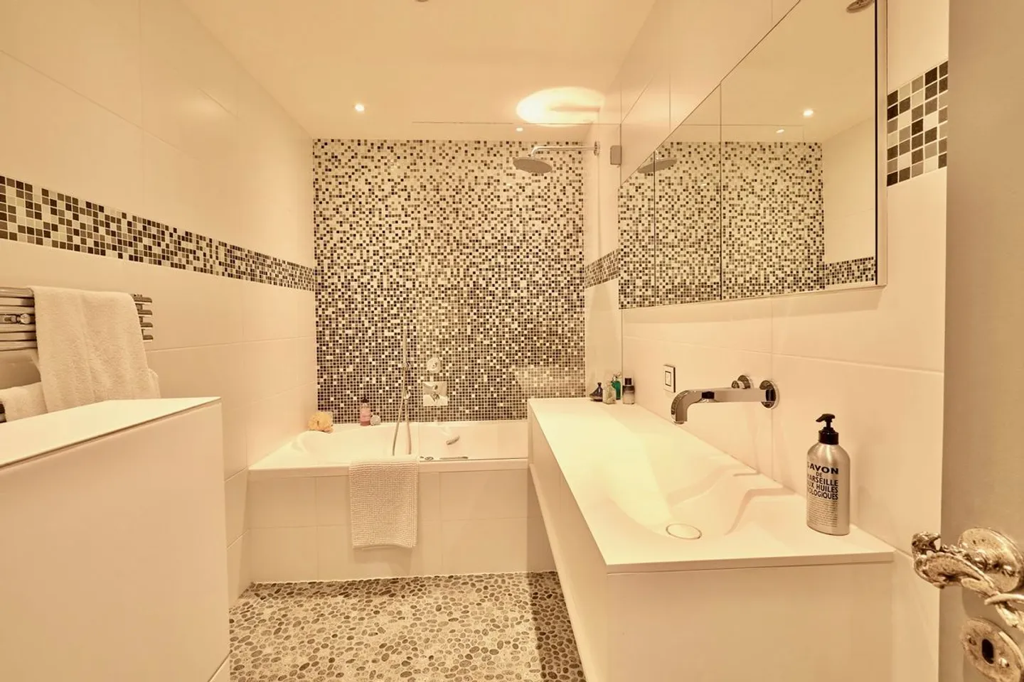 Appartement à vendre - Photo 3 sur 3