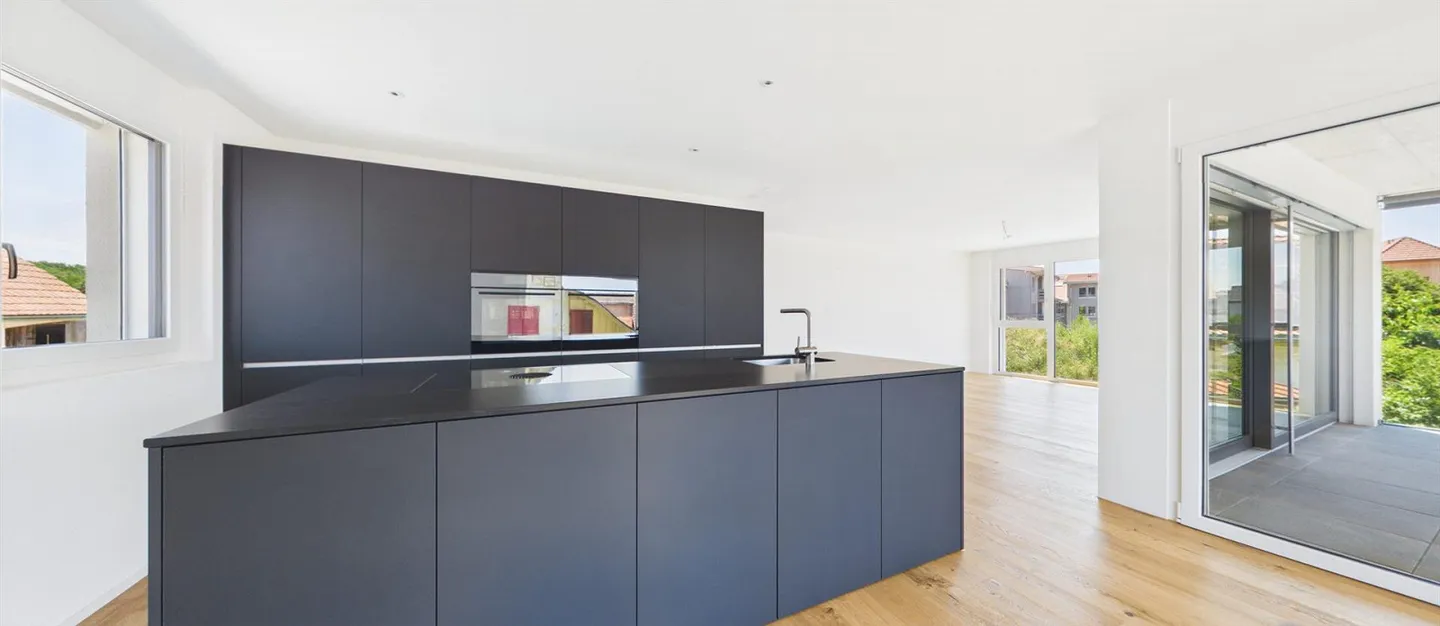 High-quality living near the train station, bus, forest, and Emme - Photo 10 of 28