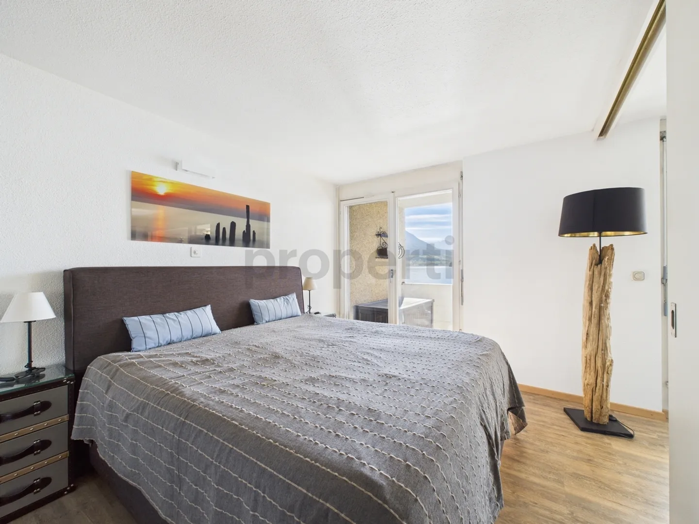 Attraktive 2.5-Zimmer-Wohnung mit Seesicht in Vitznau - Foto 5 von 10