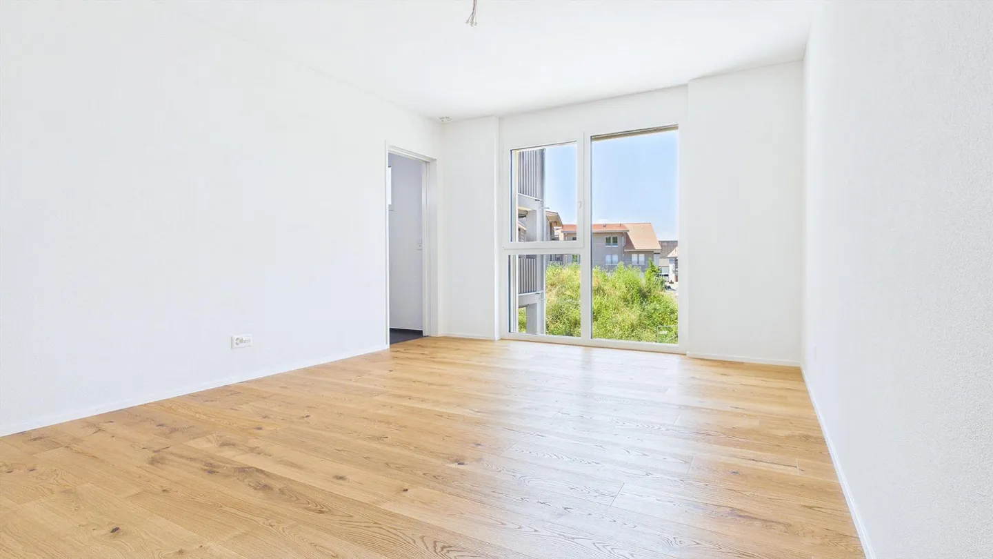 High-quality living near the train station, bus, forest, and Emme - Photo 12 of 28
