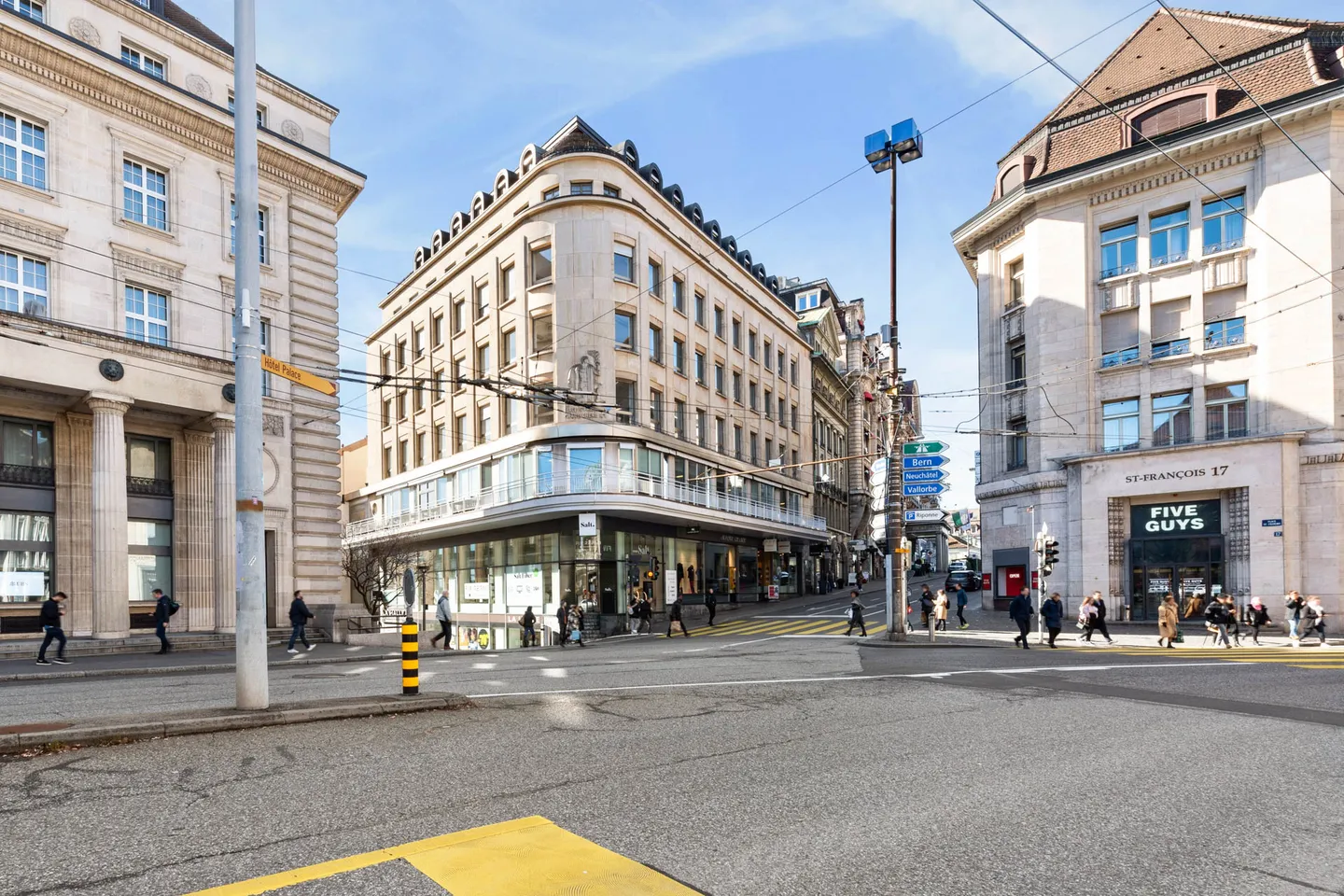 Magasin à louer - Photo 2 sur 7