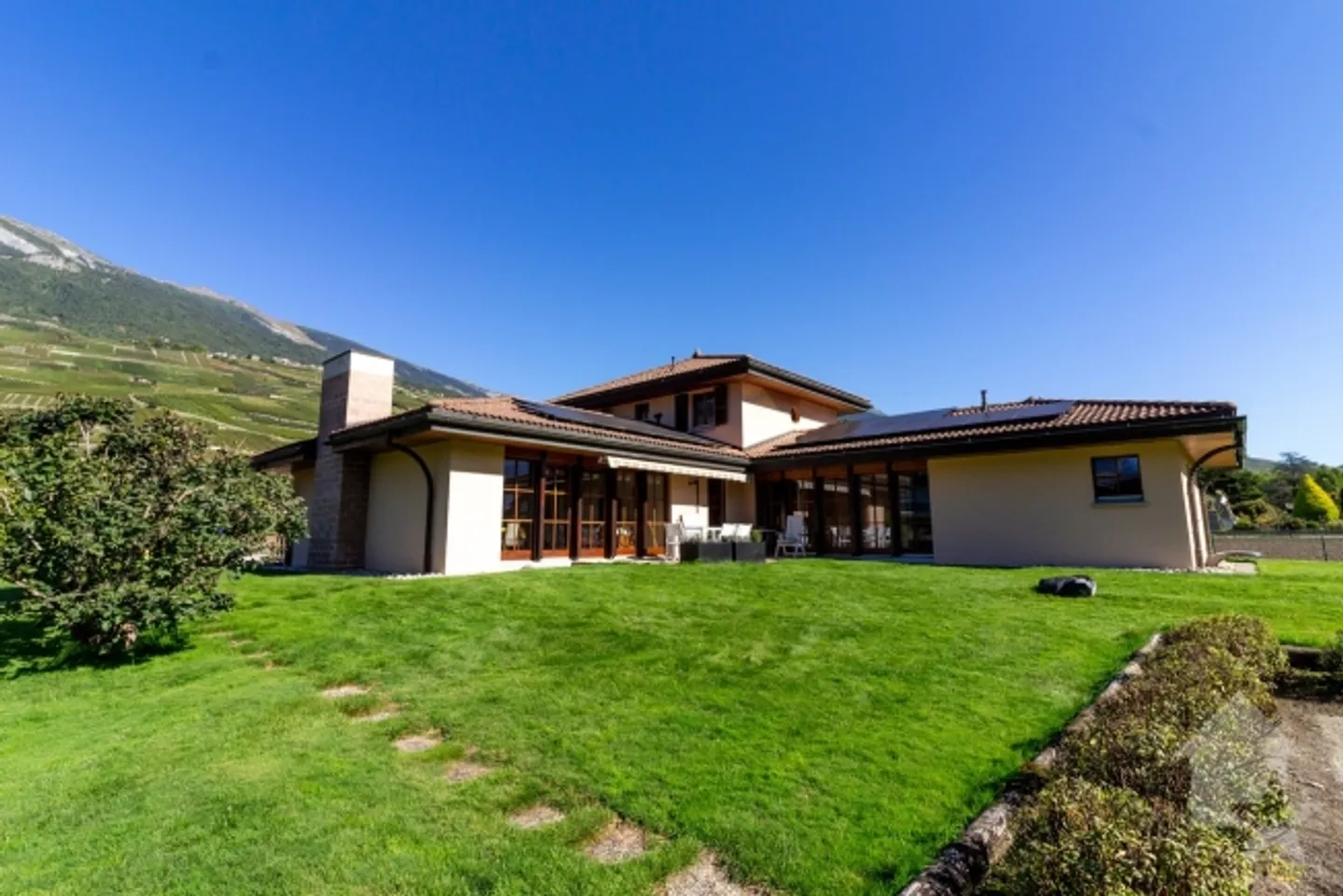 «Prächtige freistehende Villa von 225 m2» - Foto 1 von 13