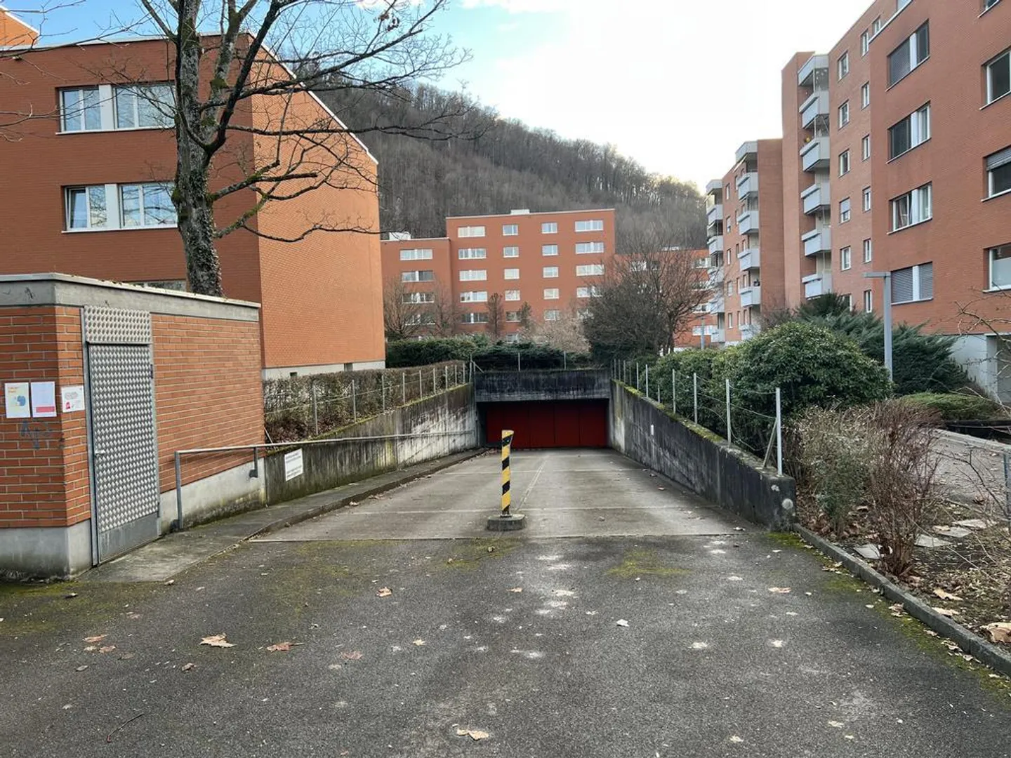 Zentraler Einstellplatz zu vermieten - Foto 1 von 1