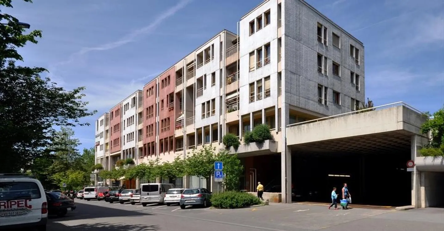 Büros ideal im Stadtzentrum von Renens gelegen - Foto 2 von 6
