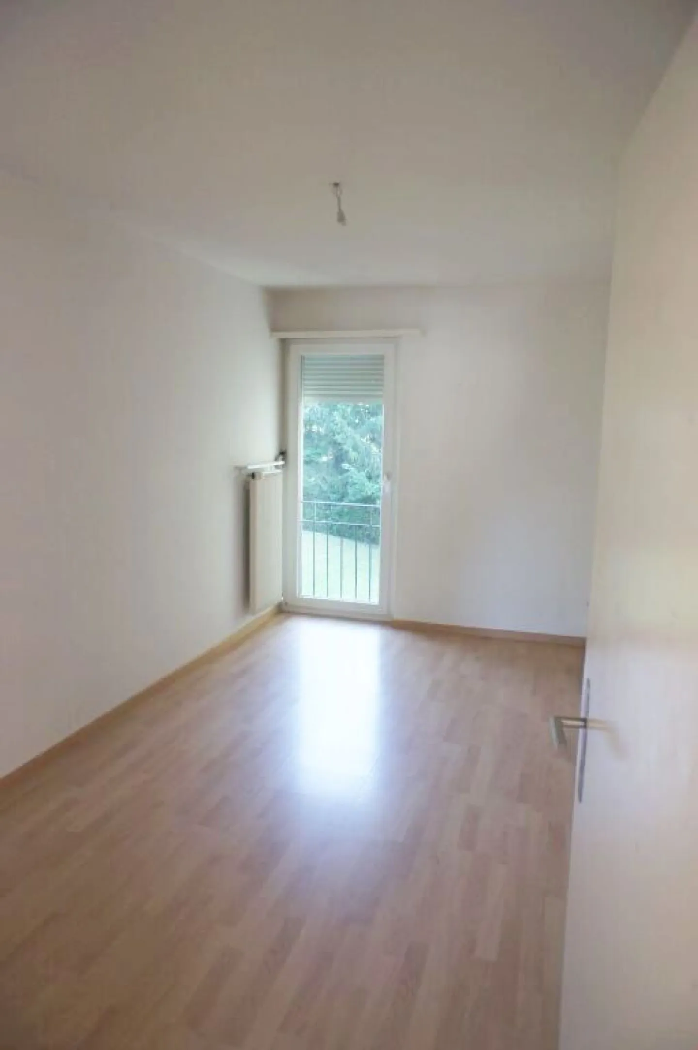 Geräumige Wohnung mit Balkon - Foto 7 von 10