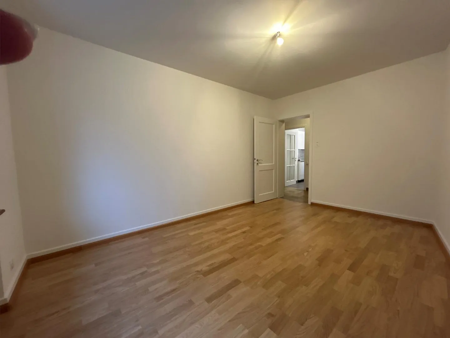 2-room apartment near SBB train station - Photo 2 of 7