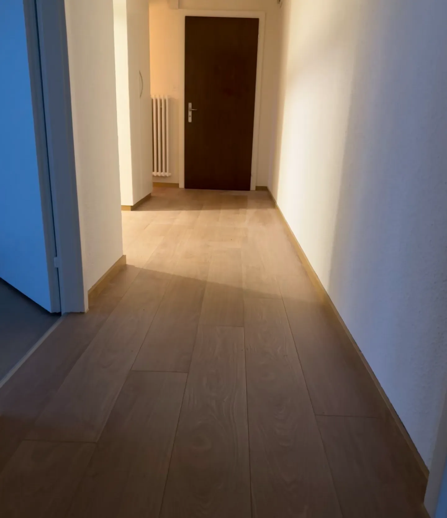 Appartement fraîchement rénové et lumineux dans un quartier calme - Photo 2 sur 10