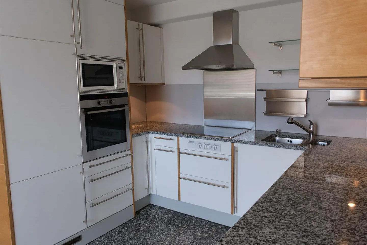 Appartement sous les combles confortable - Photo 2 sur 7