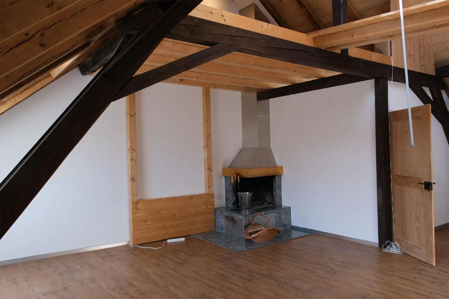 Appartement sous les combles confortable - Photo 3 sur 7