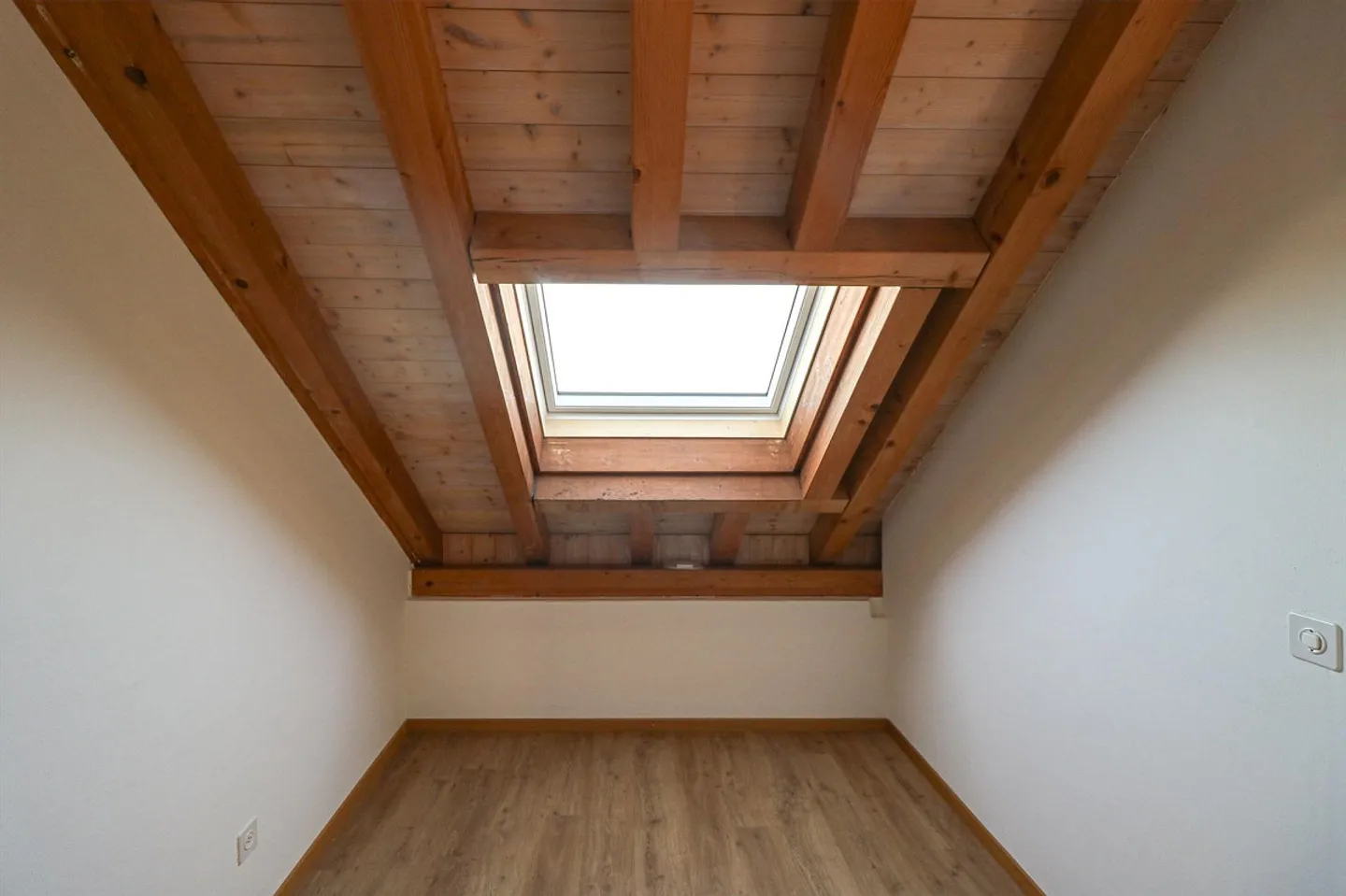 Helle Dachwohnung mit Galerie - Foto 5 von 10