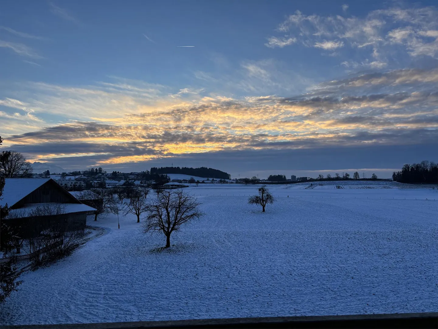 Appartement 4.5 pièces récemment rénové au Röhrliberg 48 à Cham - Photo 2 sur 3
