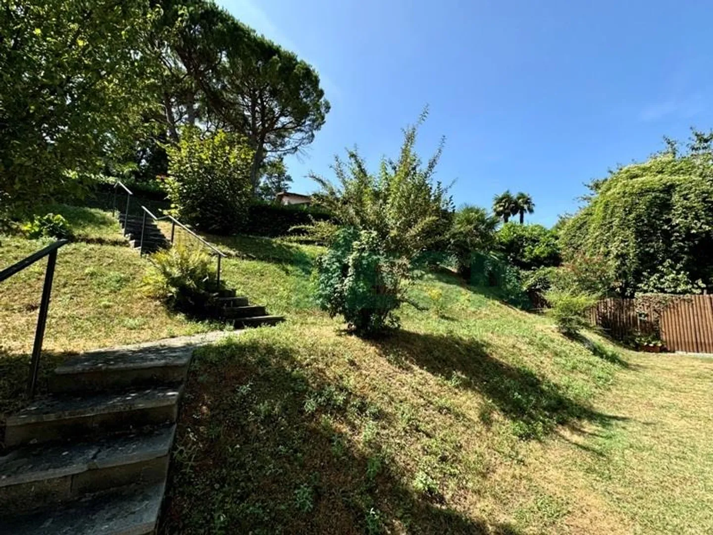 Accogliente casa unifamiliare con giardino - Foto 3 di 13