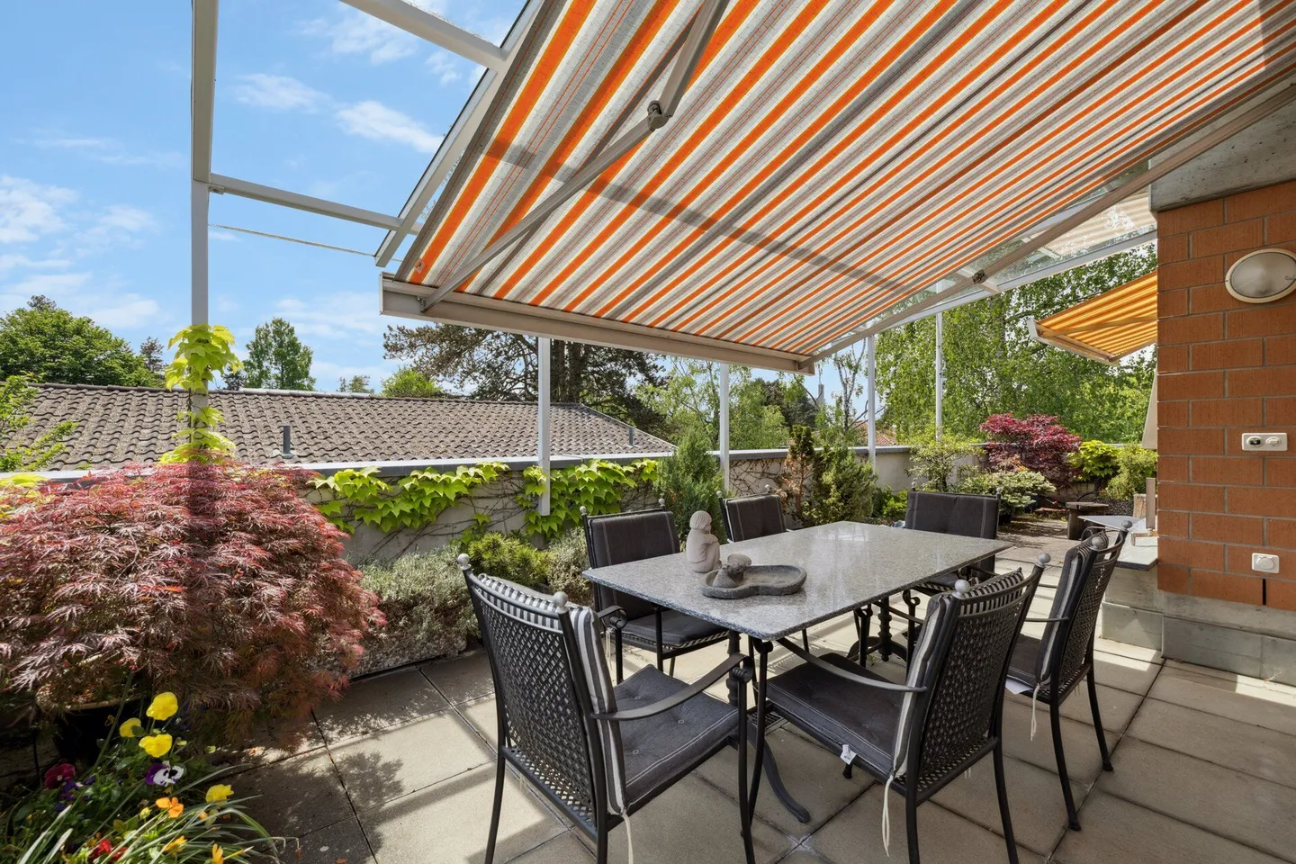 Belle appartement en attique de 3,5 pièces sur le Bruderholz avec grande terrasse et AEP - Photo 7 sur 13