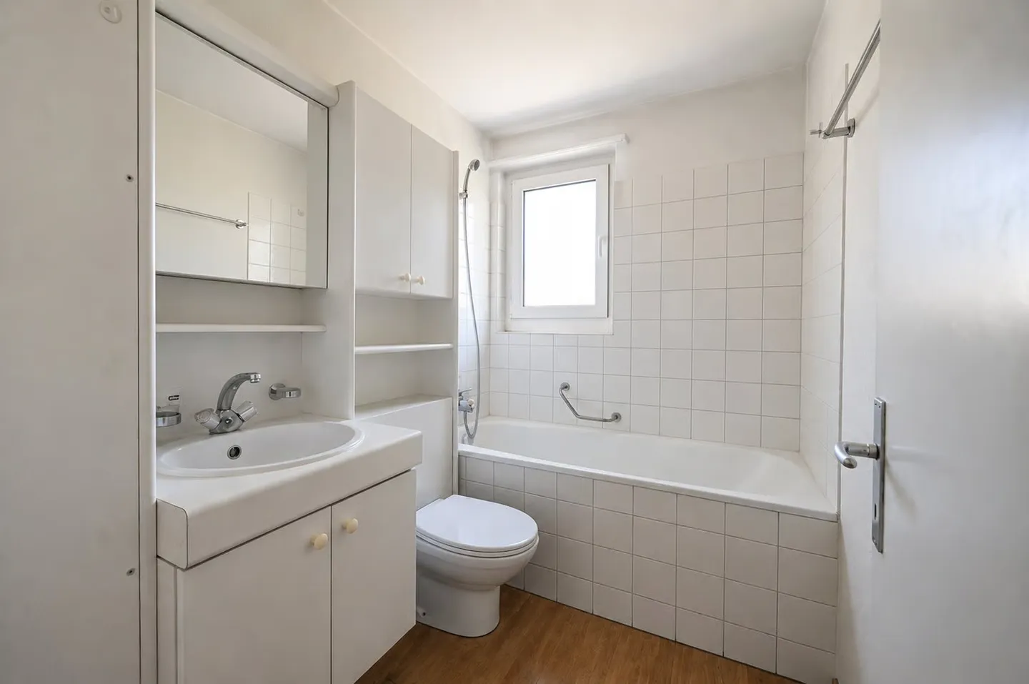 Condominium with great potential - Photo 7 of 13