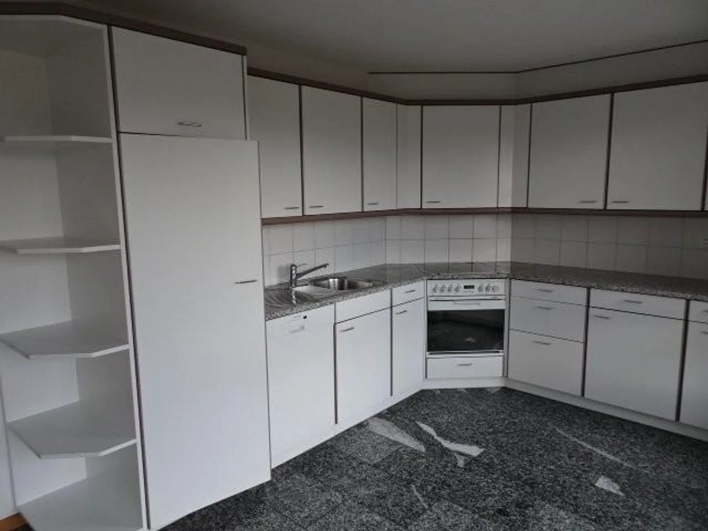 3.5 Room Gallery Apartment of 117 m2 with Terrace - Photo 5 of 9