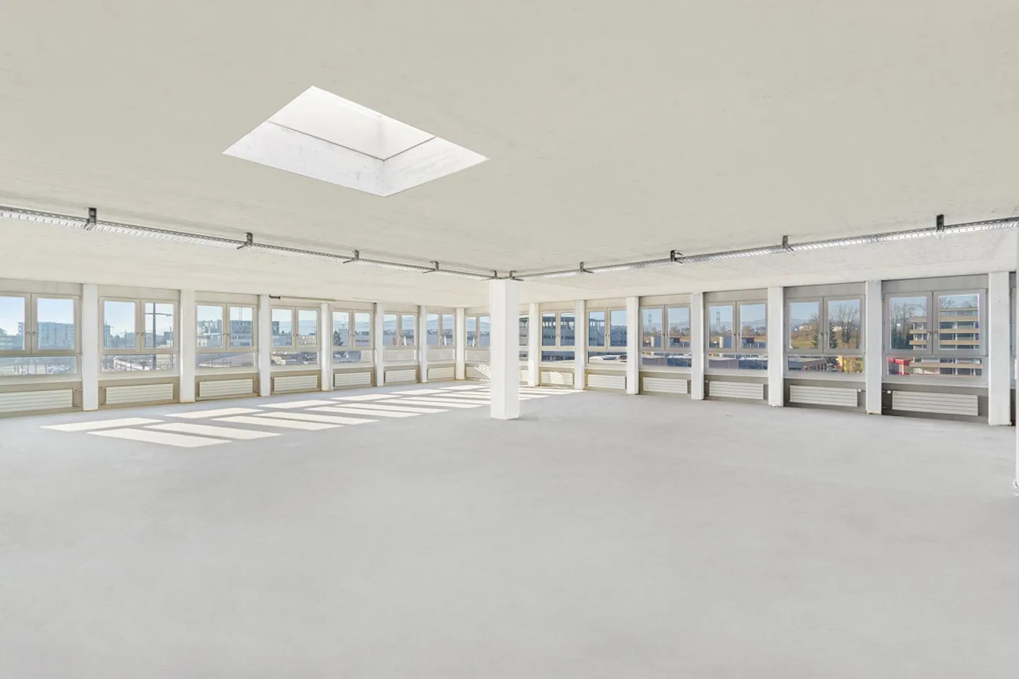 Büro-/Gewerbefläche nahe am Bahnhof Glattbrugg - Foto 2 von 12