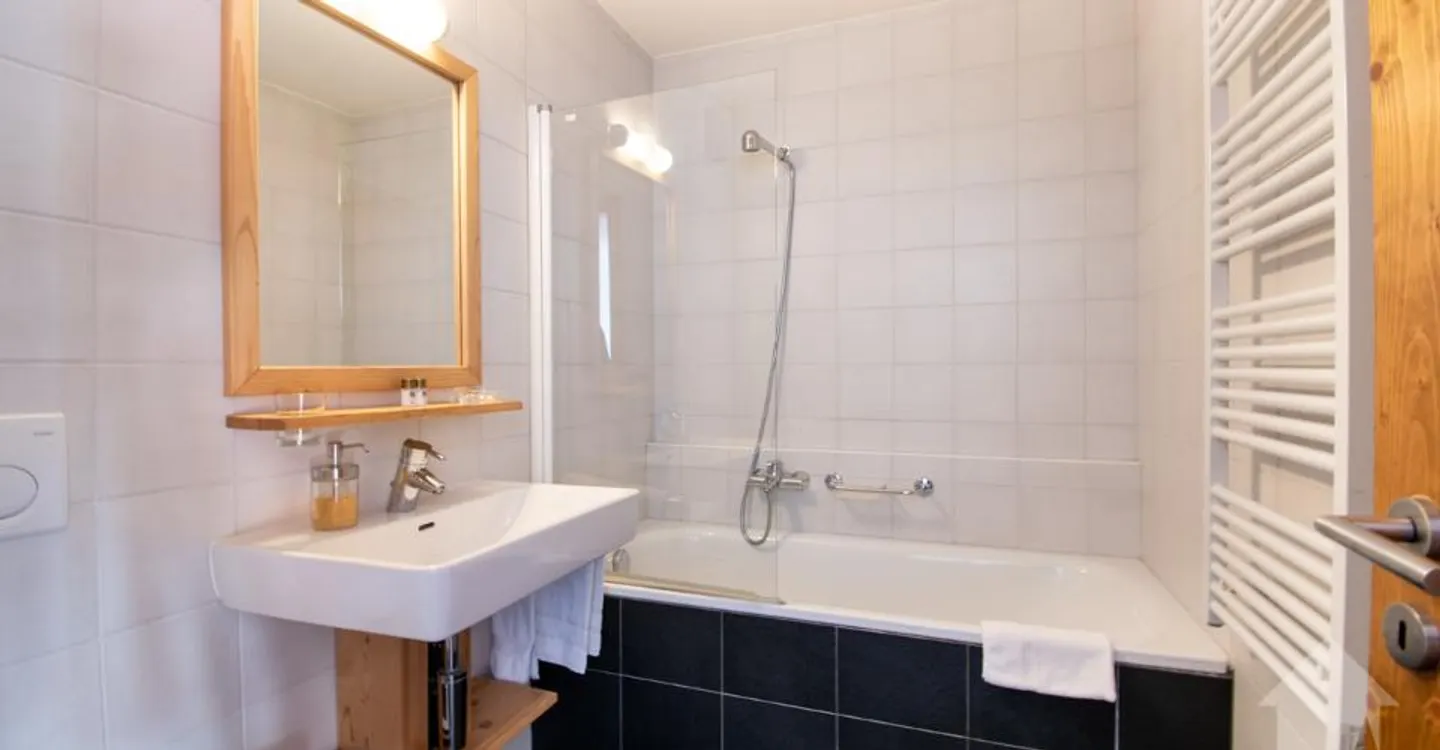 Charmantes Apartment mit Bergsicht - Foto 3 von 6