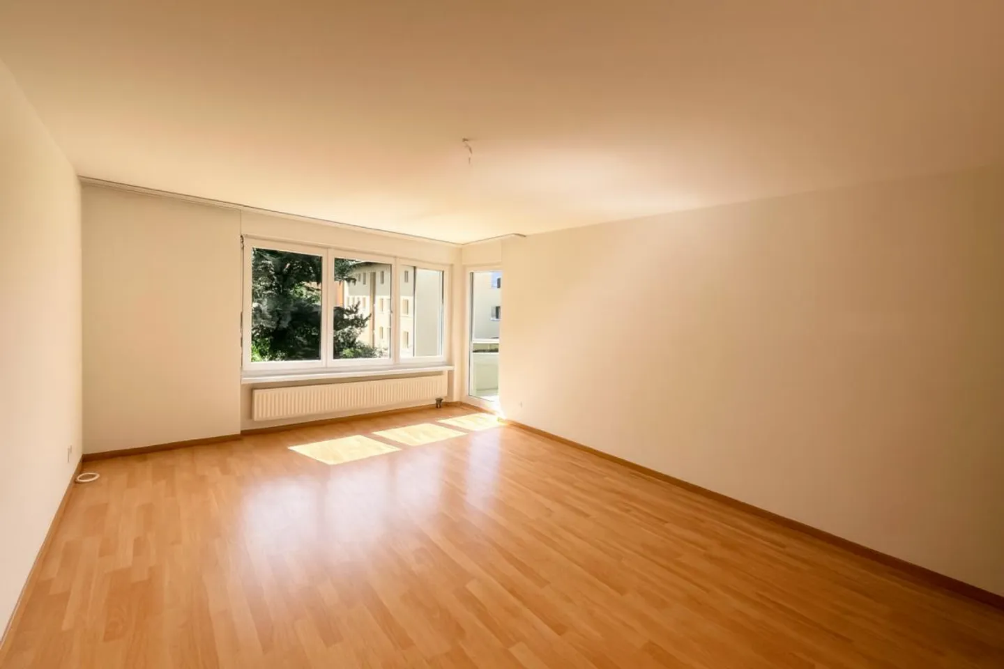 2½ Zimmer Erdgeschosswohnung in Gehdistanz zum Bodensee - Foto 2 von 8