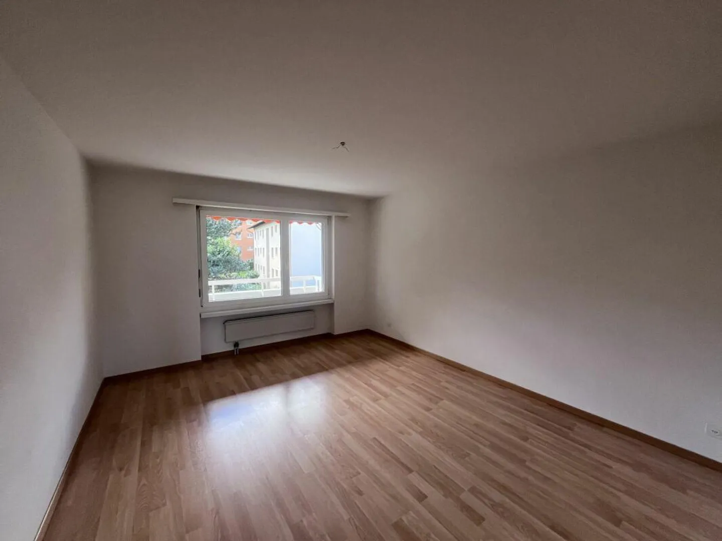 2½ Zimmer Erdgeschosswohnung in Gehdistanz zum Bodensee - Foto 3 von 8