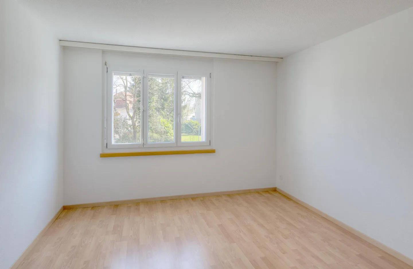 Live near the old town and train station! - Photo 6 of 9