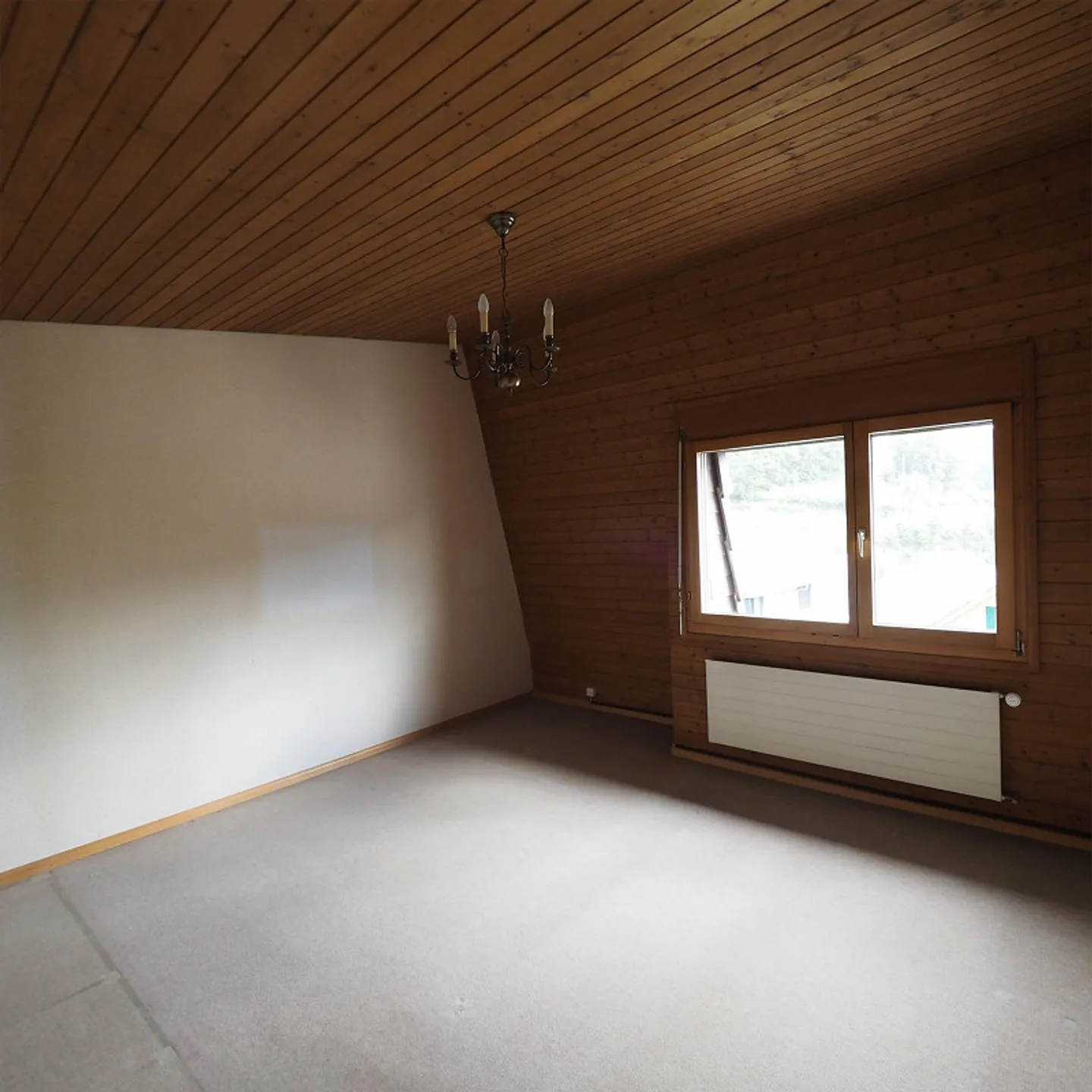 Casa unifamiliare di 4,5 stanze con potenziale per investitori individuali - Foto 7 di 16