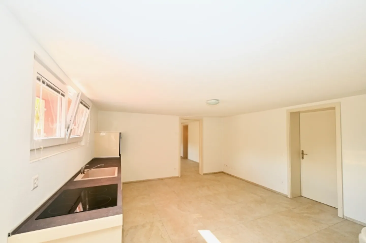 Villa au milieu des verts entre le lac de Lugano et le terrain de golf - Photo 19 sur 20