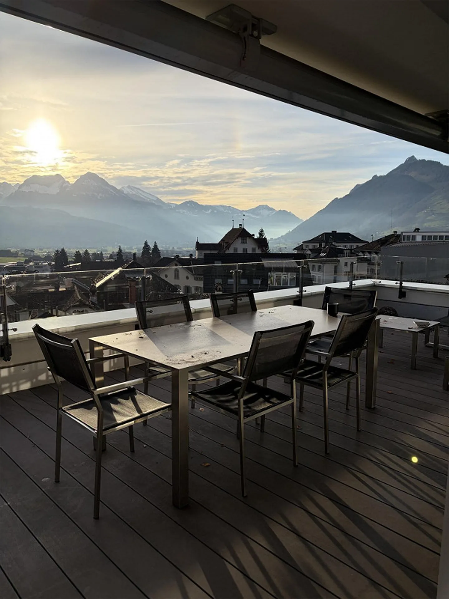 3-room penthouse apartment – Living above the rooftops - Photo 2 of 17