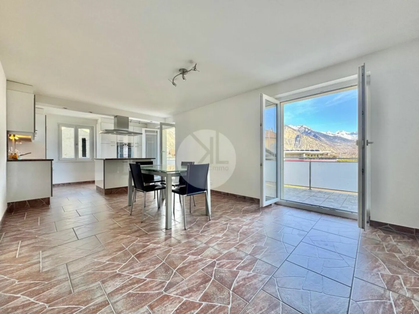 Casa singola in affitto - Foto 1 di 11